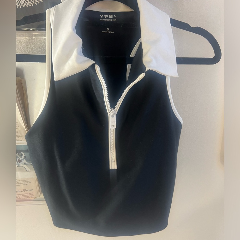 Abercrombie - YPB sculptLUX Polo Tank
Color - Onyx 
Size small